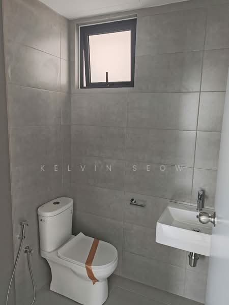 Kondominium untuk Dijual di The Terraces Condominium - Kelvin Seow - Bathroom - PropertyGuru.com.my