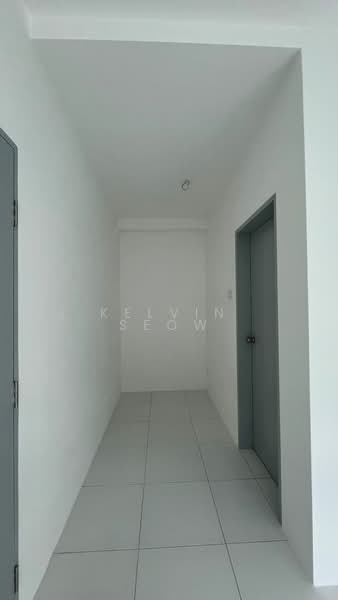 Kondominium untuk Dijual di The Terraces Condominium - Kelvin Seow - Corridor - PropertyGuru.com.my