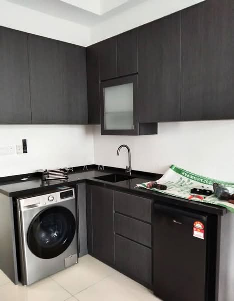 Service Residence for Rent at Southkey Mosaic - Sam Yap - Kitchen - PropertyGuru.com.my
