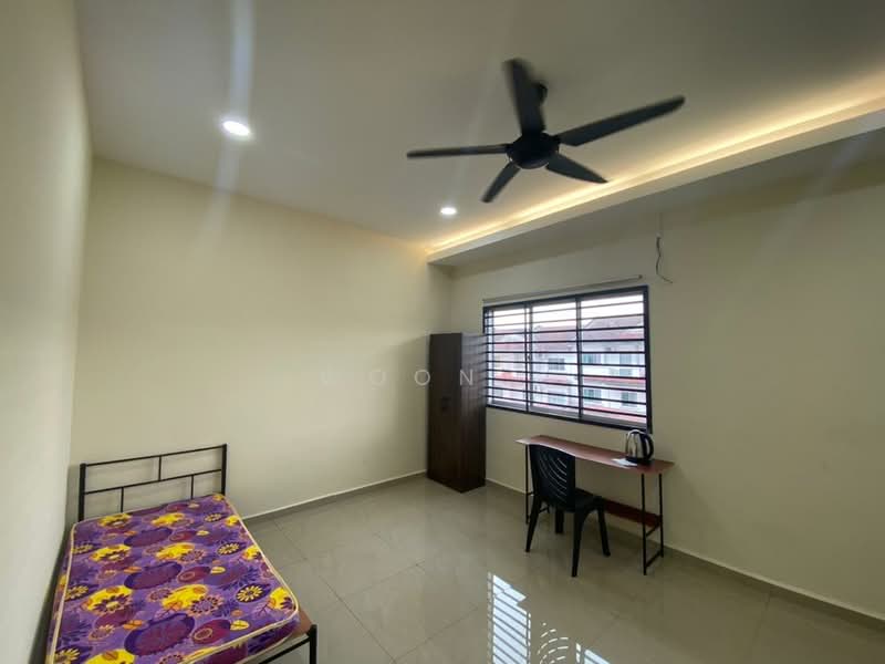Townhouse for Sale in Taman Bukit Cheng (Cheng) - Woon . - Bedroom - PropertyGuru.com.my