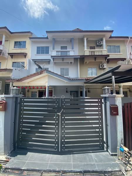 Townhouse for Sale in Taman Bukit Cheng (Cheng) - Woon . - Exterior - PropertyGuru.com.my