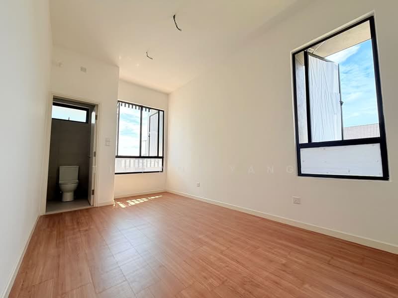 Rumah Teres 2 Tingkat untuk Dijual di Kota Emerald (Rawang) - Tiffany Yang - Bedroom - PropertyGuru.com.my
