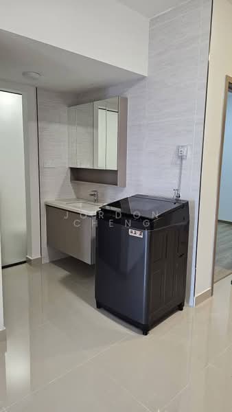 Servis Apartment untuk Disewa di Baron Residence @ Lake City - Jordon Cheng - Bathroom - PropertyGuru.com.my