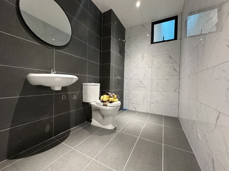 Condominium for Sale at Montview Residences - Darold Tan - Bathroom - PropertyGuru.com.my