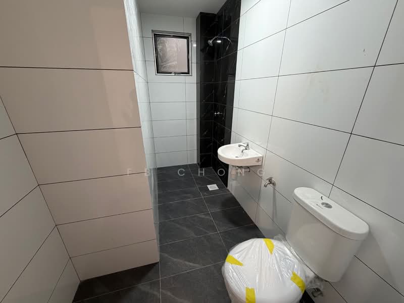 Pangsapuri untuk Dijual di Vista Sungai Ramal - FB Chong - Bathroom - PropertyGuru.com.my