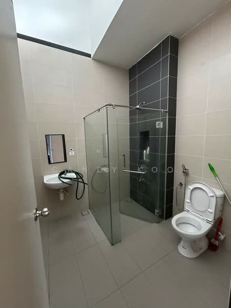 Semi-Detached House for Sale in Johor Bahru (Johor) - Candy Koo - Bathroom - PropertyGuru.com.my