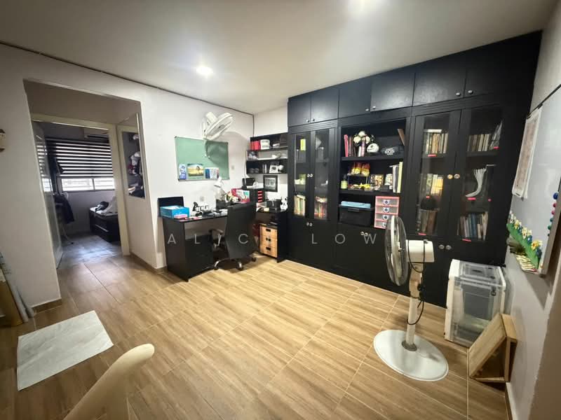 Rumah Teres 2.5 Tingkat untuk Dijual di Rawang (Selangor) - Alice Low - Study - PropertyGuru.com.my