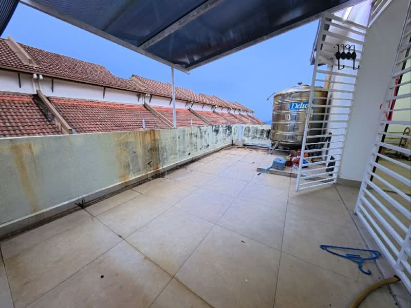 2.5-storey Terraced House for Sale in Ukay Perdana (Ulu Kelang) - Ali Idris - Balcony - PropertyGuru.com.my