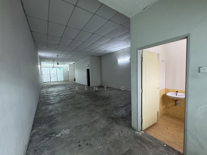 Shop / Office for Rent in Falim (Menglembu) - Kent C - PropertyGuru.com.my