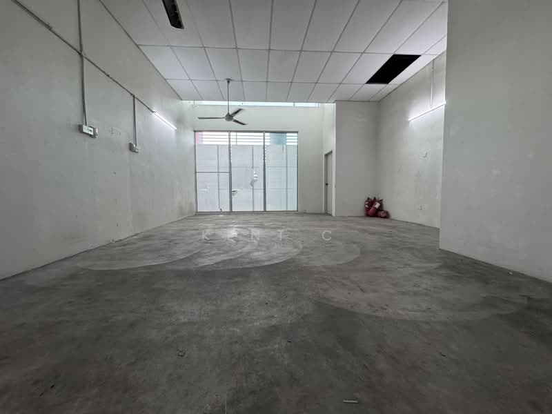 Shop / Office for Rent in Falim (Menglembu) - Kent C - PropertyGuru.com.my