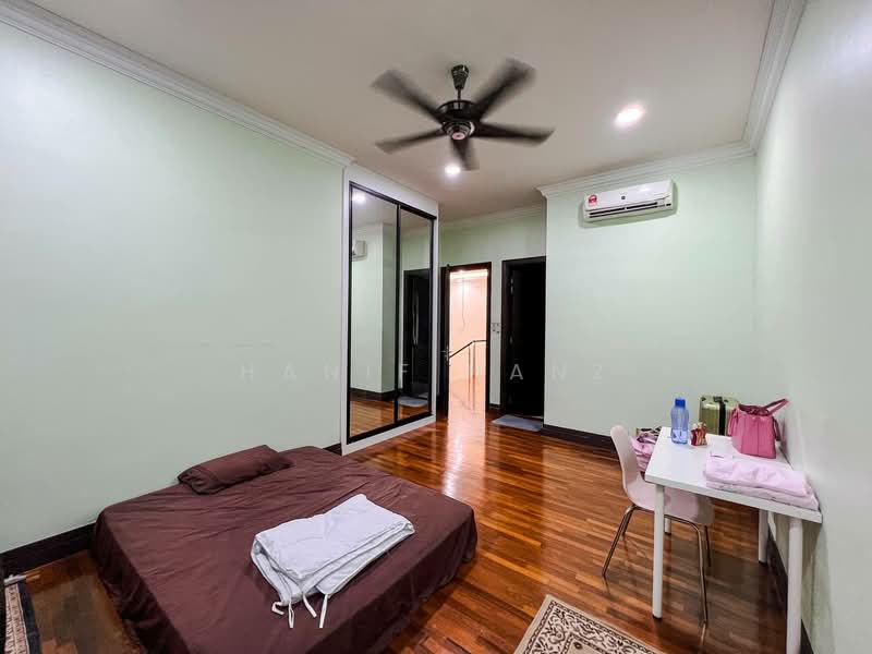 Terraced House for Sale in Desa Sri Hartamas (Sri Hartamas) - Hanif Hanz - Bedroom - PropertyGuru.com.my