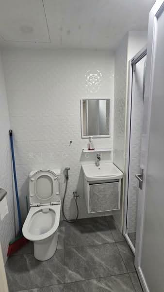 Apartment for Sale at Bayu Puteri - Riko Choo - Bathroom - PropertyGuru.com.my