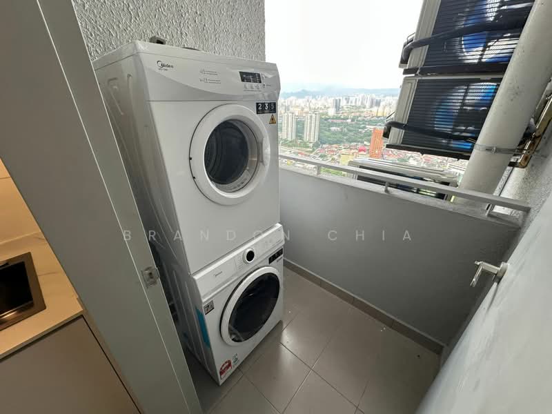 Servis Apartment untuk Disewa di The Era @ Duta North - Brandon Chia - Balcony - PropertyGuru.com.my