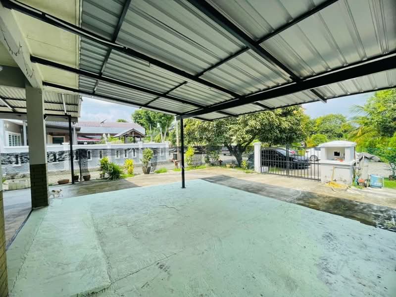 Rumah Teres 2 Tingkat untuk Dijual di Taman Alam Jaya (Ijok) - Bryan Yeoh - Exterior - PropertyGuru.com.my