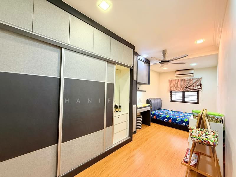 Rumah Teres 2 Tingkat untuk Dijual di Ulu Kelang (Selangor) - Hanif Hanz - Bedroom - PropertyGuru.com.my