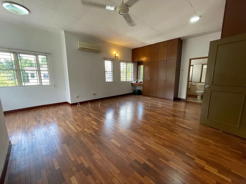 Semi-Detached House for Sale in Usj 3a (Subang Jaya) - Ali Idris - Bedroom - PropertyGuru.com.my
