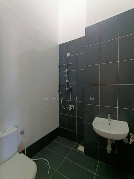 2-storey Terraced House for Sale in Semenyih (Selangor) - Joey Lim - Bathroom - PropertyGuru.com.my
