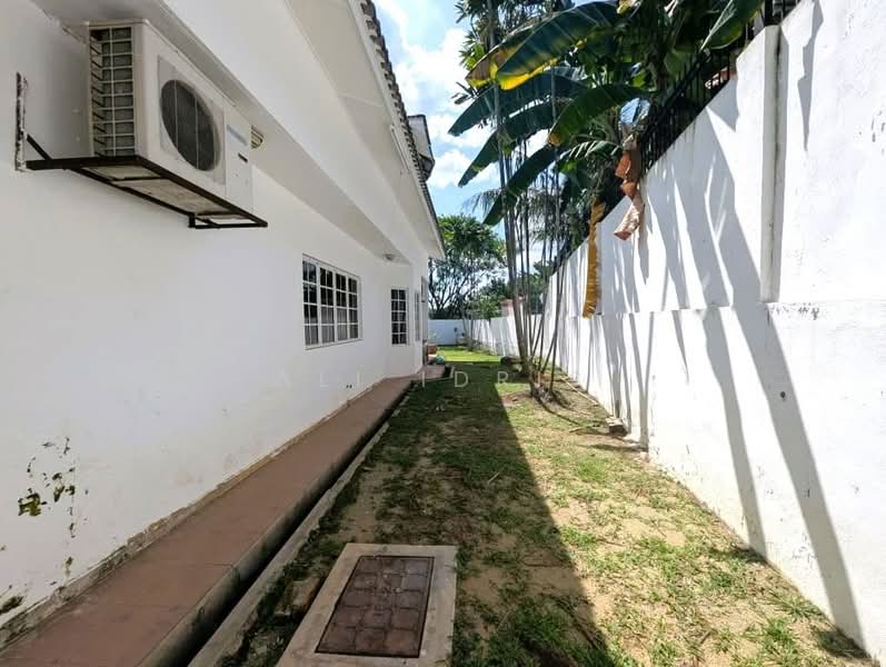 Bungalow for Sale in Seksyen 22 (Petaling Jaya) - Ali Idris - Exterior - PropertyGuru.com.my