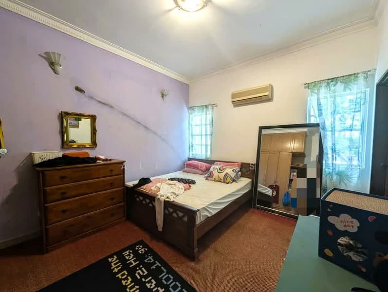 Bungalow for Sale in Seksyen 22 (Petaling Jaya) - Ali Idris - Bedroom - PropertyGuru.com.my