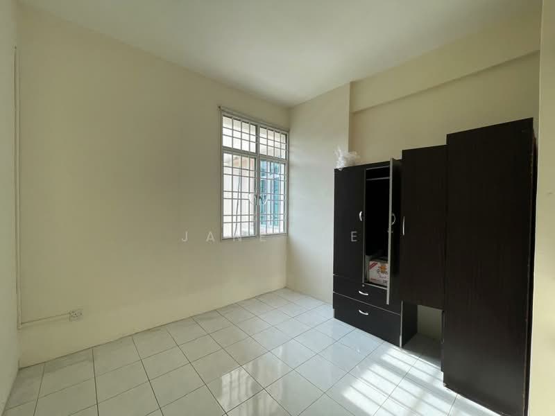Condominium for Sale at Hillside Garden - Jane Lee - Bedroom - PropertyGuru.com.my
