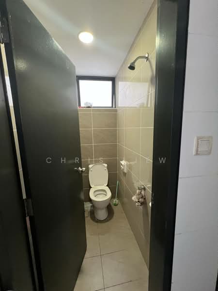 2-storey Terraced House for Sale in Taman Glenmarie (Johor Bahru) - Chris Liew - Bathroom - PropertyGuru.com.my