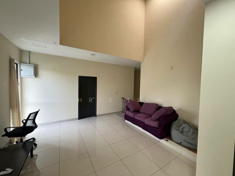 2-storey Terraced House for Sale in Taman Glenmarie (Johor Bahru) - Chris Liew - Living Room - PropertyGuru.com.my