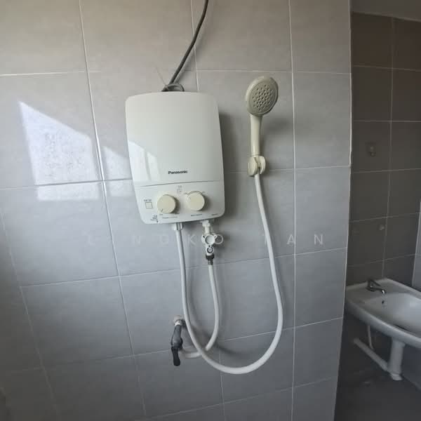 Pangsapuri untuk Disewa di The Venus Residence - Lingko Tan - Bathroom - PropertyGuru.com.my