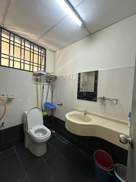 Kondominium untuk Dijual di Platinum Hill PV 5 - Melody Leong - Bathroom - PropertyGuru.com.my