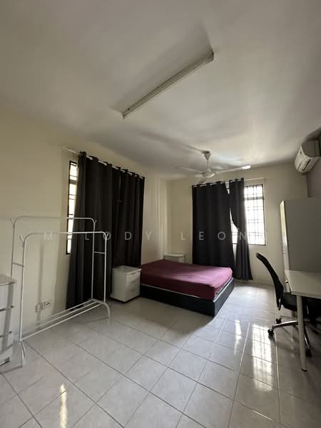 Kondominium untuk Dijual di Platinum Hill PV 5 - Melody Leong - Bedroom - PropertyGuru.com.my
