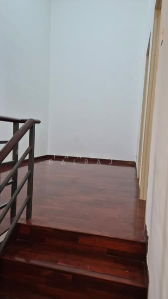 Rumah Teres 2 Tingkat untuk Disewa di 16 Sierra (Puchong) - Tango Balraj - Interior - PropertyGuru.com.my