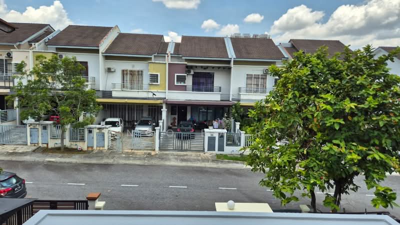 Rumah Teres 2 Tingkat untuk Disewa di 16 Sierra (Puchong) - Tango Balraj - Exterior - PropertyGuru.com.my