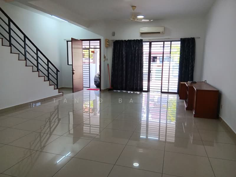 2-storey Terraced House for Rent in 16 Sierra (Puchong) - Tango Balraj - Living Room - PropertyGuru.com.my