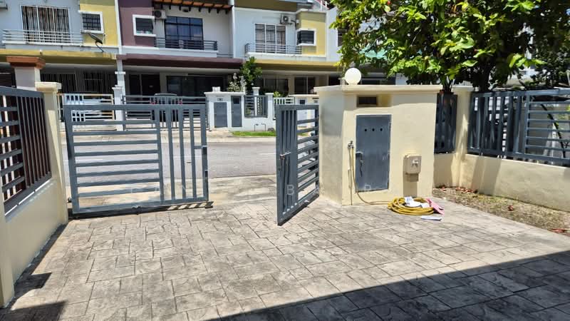 2-storey Terraced House for Rent in 16 Sierra (Puchong) - Tango Balraj - Exterior - PropertyGuru.com.my