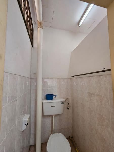 2-storey Terraced House for Sale in Taman Putri Kulai (Kulai) - Eunice Ng - Bathroom - PropertyGuru.com.my