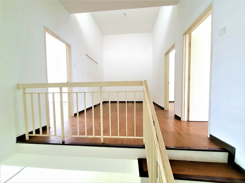 Rumah Teres 2 Tingkat untuk Dijual di Kota Kemuning (Shah Alam) - Henrick Tan - Corridor - PropertyGuru.com.my