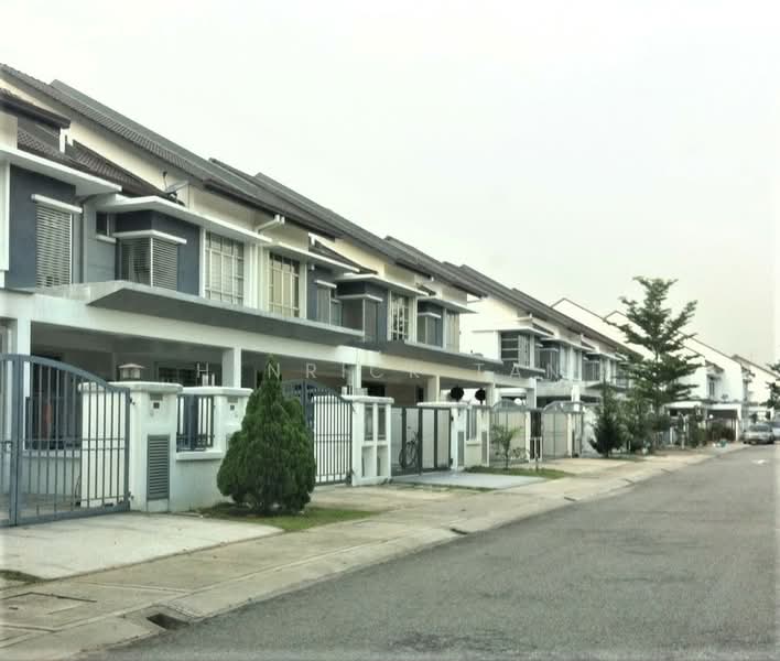 Rumah Teres 2 Tingkat untuk Dijual di Kota Kemuning (Shah Alam) - Henrick Tan - Exterior - PropertyGuru.com.my