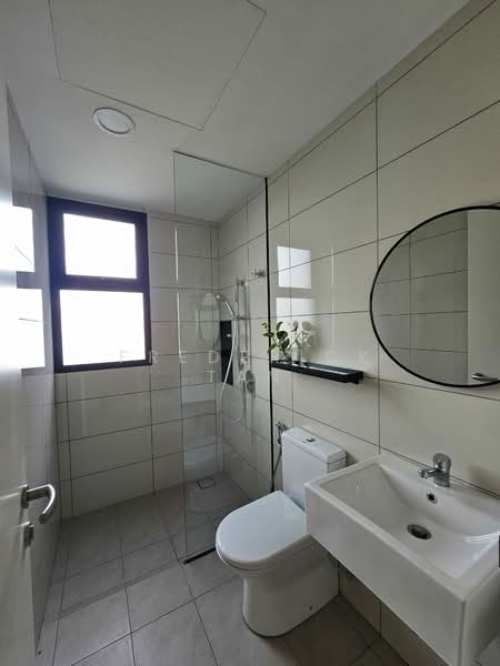 Servis Apartment untuk Disewa di Duta Park Residences - Frederick Tan - Bathroom - PropertyGuru.com.my