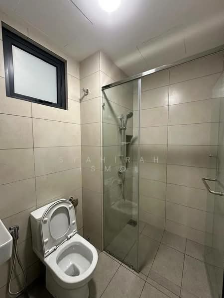 Servis Apartment untuk Disewa di Serviced Residence @ Sunway D'hill Residences - Syahirah Ismol - Bathroom - PropertyGuru.com.my