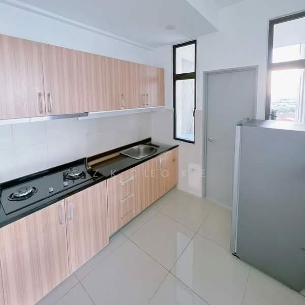 Apartment for Sale at Austin Regency (Pangsapuri Austin Perdana) - ZK Loke - Kitchen - PropertyGuru.com.my