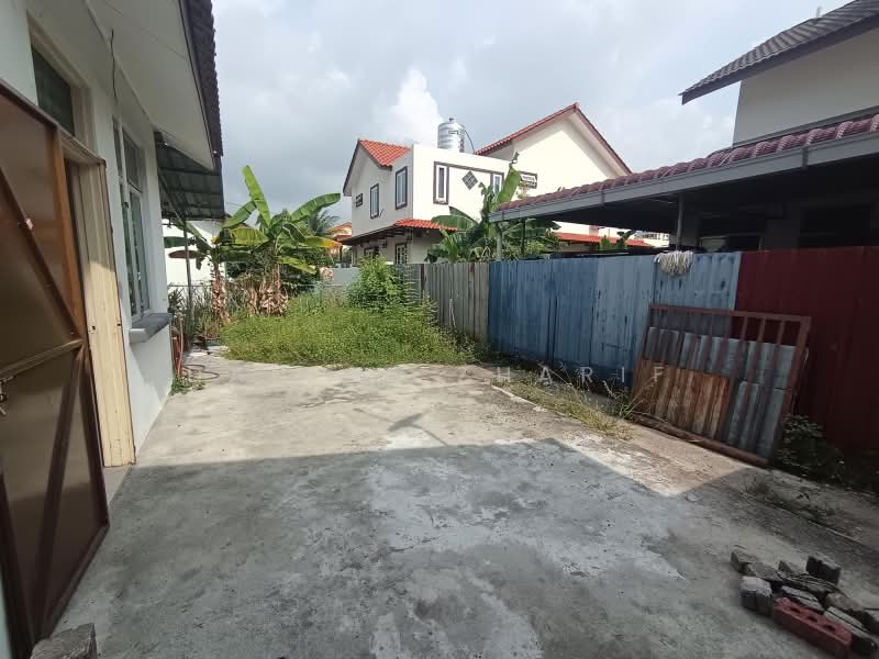 Rumah Berkembar untuk Dijual di Sungai Ara (Penang) - Danial Zharif - Exterior - PropertyGuru.com.my