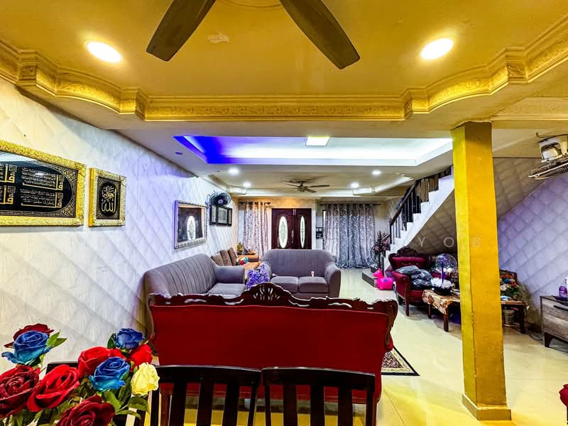 Rumah Teres 2 Tingkat untuk Dijual di Puncak Alam (Selangor) - Noor Aini Bt Ayob - Living Room - PropertyGuru.com.my