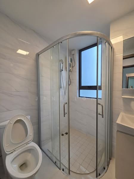 Pangsapuri untuk Disewa di Starview Bay @ Forest City - Jane Loh - Bathroom - PropertyGuru.com.my