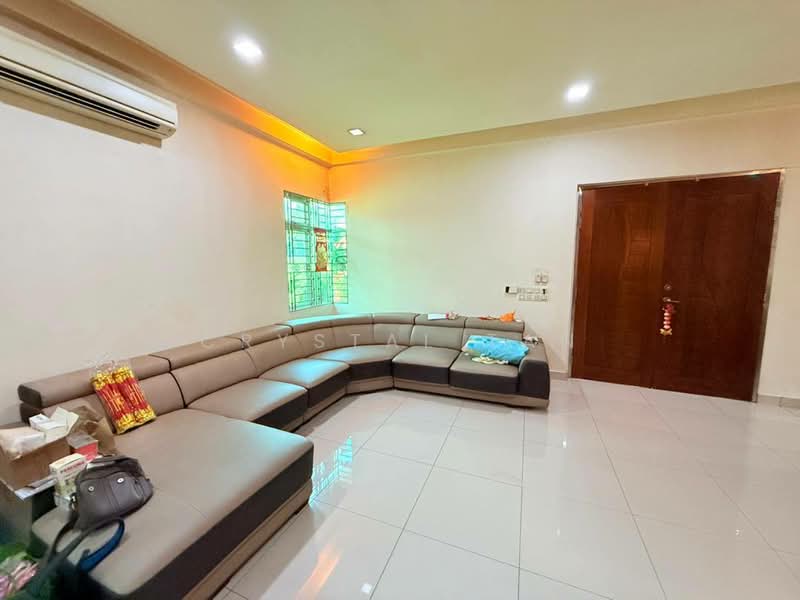 Semi-Detached House for Sale in Taman Nusa Bestari (Iskandar Puteri (Nusajaya)) - Crystal Tan - Living Room - PropertyGuru.com.my