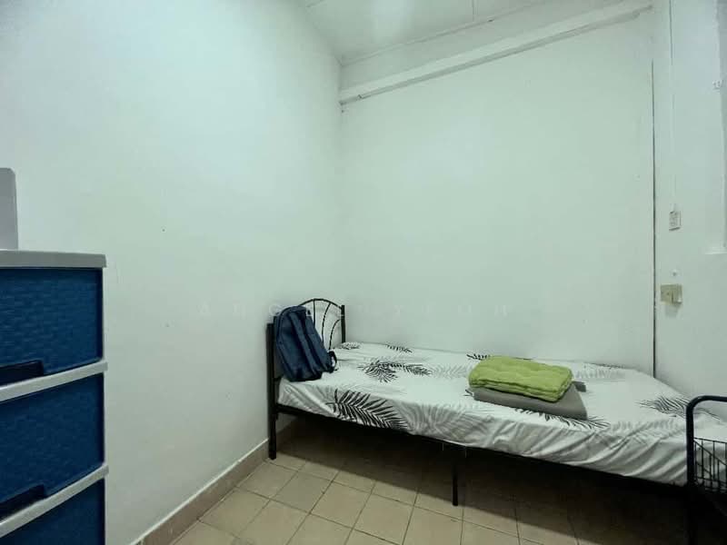 Rumah Teres 2 Tingkat untuk Dijual di Alam Damai (Cheras) - Angel Yeoh - Bedroom - PropertyGuru.com.my