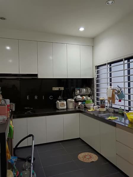 2-storey Terraced House for Rent in Taman Setia Indah (Tebrau) - Erica Jong - Kitchen - PropertyGuru.com.my