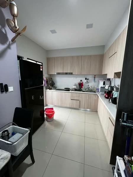 Service Residence for Sale at Veranda Residence - Ember Lim - Kitchen - PropertyGuru.com.my
