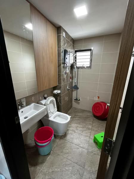 Service Residence for Sale at Veranda Residence - Ember Lim - Bathroom - PropertyGuru.com.my