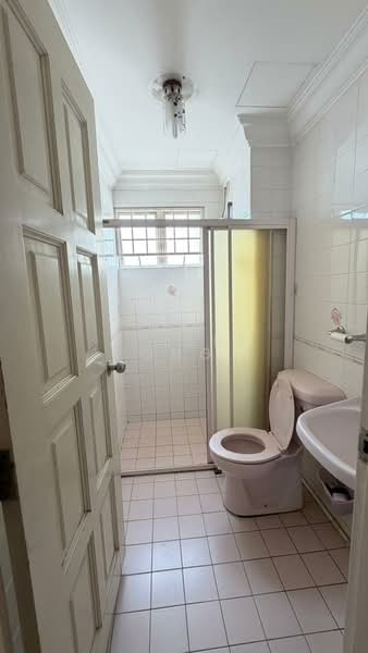 Condominium for Rent at Awana Puri - Joelle Ong - Bathroom - PropertyGuru.com.my