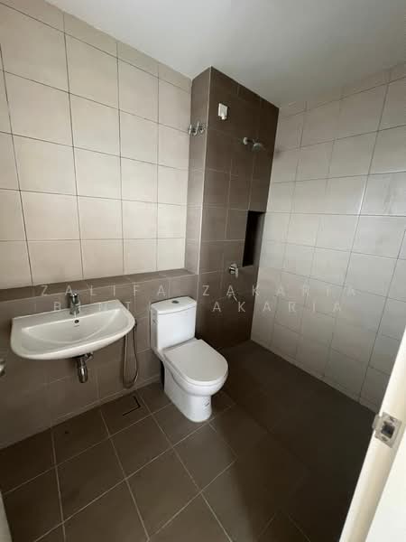 Rumah Teres untuk Dijual di Klang (Selangor) - Noor Zalifa Binti Zakaria - Bathroom - PropertyGuru.com.my