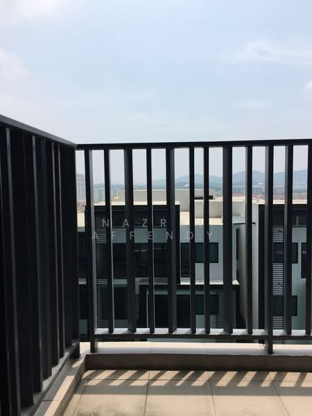 Servis Apartment untuk Dijual di i-Residence @ i-City - Nazrin Affendy - Balcony - PropertyGuru.com.my